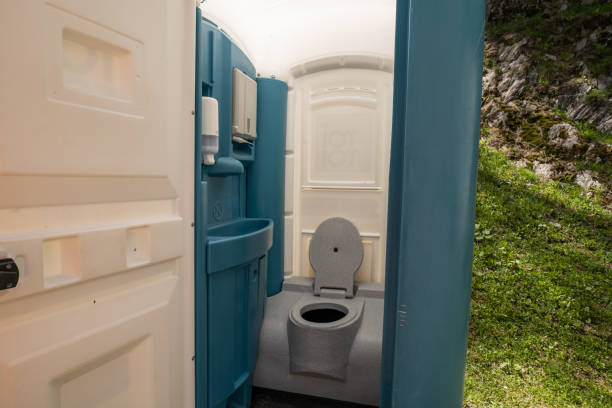 Portable restroom solutions in Gower, MO