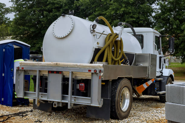 Portable Toilet Options We Offer in Gower, MO